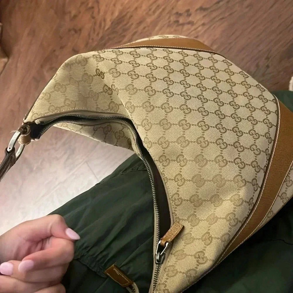 Gucci M GG Canvas Hobo - used - Picture 3 of 5